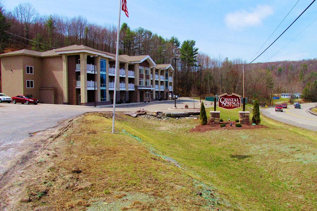 Crystal Springs Inn And Suites Towanda Exterior foto